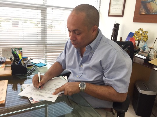 EMPLEADOS DE COMFACESAR, COMPROMETIDOS Y SOLIDARIOS CON MOCOA EMPLEADOS DE COMFACESAR, COMPROMETIDOS Y SOLIDARIOS CON MOCOA
